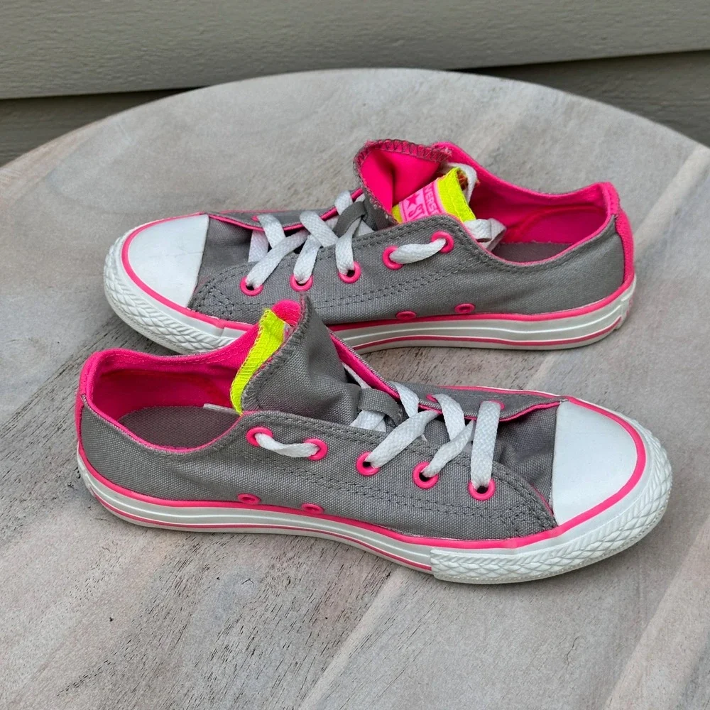 Converse Chuck Taylor All Star Low Top Kids Grey Neon Pink Sneakers Size 2